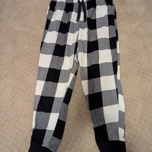Old Navy Black and White Plaid Pants